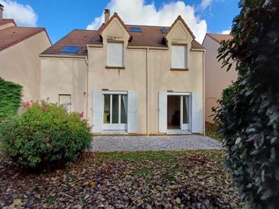 A vendre Voisins La Bretonnière: Maison individuelle de152m² (212m² utiles) sur terrain clos de 414 m²