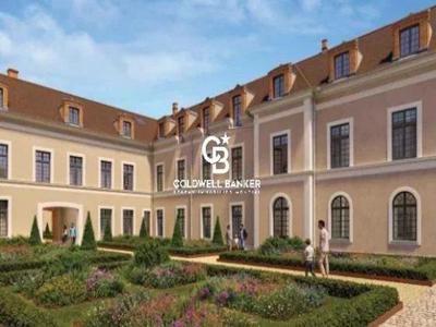 3 room luxury Flat for sale in 5 Rue du Docteur Clement Matry, Fontainebleau, Seine-et-Marne, Île-de-France