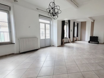 Location appartement 5 pièces 160.6 m²
