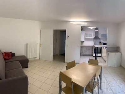 Location meublée appartement 2 pièces 47.51 m²
