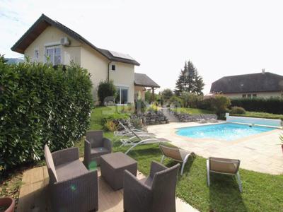 Maison de 3 chambres de luxe en vente à Chambéry, France