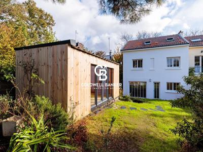 Maison de luxe de 5 chambres en vente à Saint-Herblain, Pays de la Loire