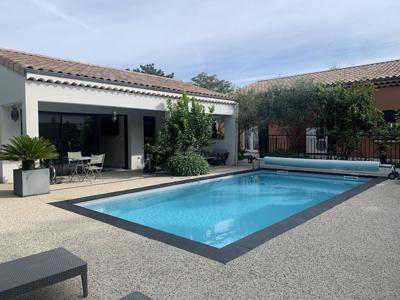 Vente villa 7 pièces 208 m²