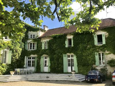 Villa de 8 pièces de luxe en vente Aubeterre-sur-Dronne, Nouvelle-Aquitaine