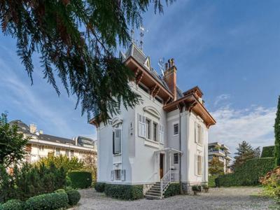 9 room luxury Villa for sale in Évian-les-Bains, France