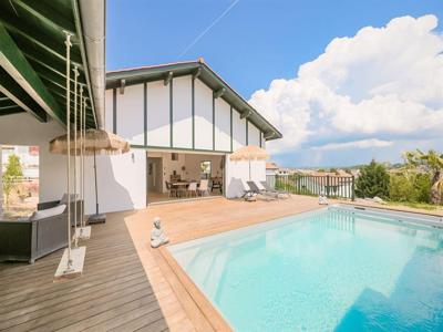 8 room luxury Villa for sale in Biarritz, Aquitaine