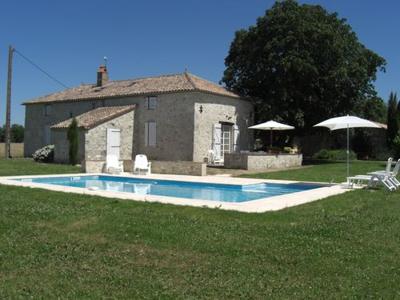 Maison de campagne avec piscine et jardin privés, village médiéval de Penne d'Agenais