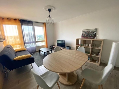 Location meublée appartement 4 pièces 76.4 m²