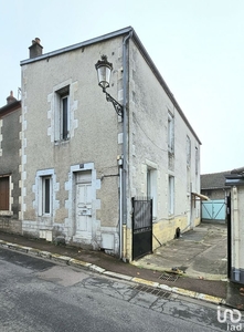 Maison traditionnelle 8 pièces de 110 m² à Briare (45250)