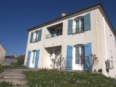 Vente maison 6 pièces 148 m²