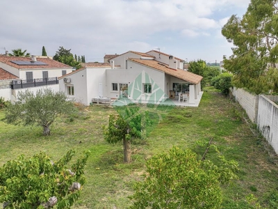 Vente villa 6 pièces 198 m²