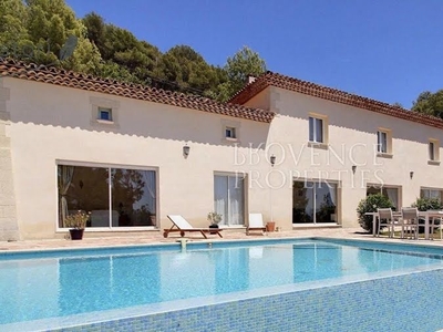 Vente villa 8 pièces 287 m²