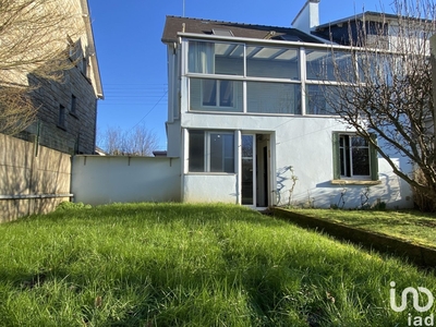 Maison 7 pièces de 150 m² à Saint-Brieuc (22000)