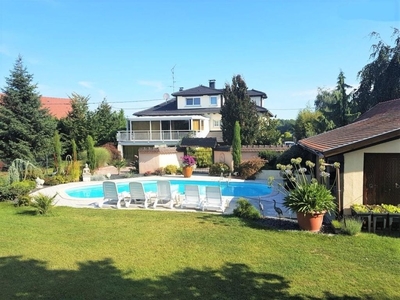 8 room luxury Villa for sale in Colmar, France
