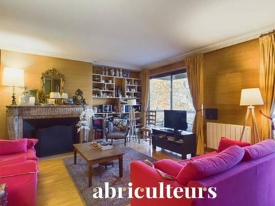 Luxury Flat for sale in Neuilly-sur-Seine, France
