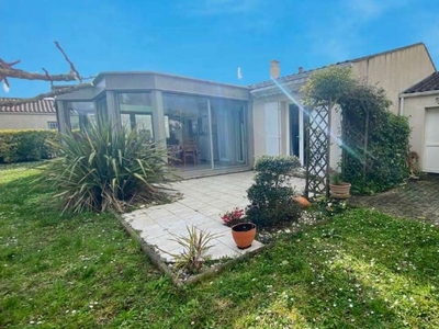 Vente maison 4 pièces 119 m² Saint-Palais-sur-Mer (17420)