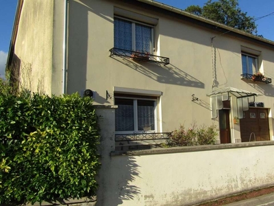 Vente maison 6 pièces 180 m² Doulaincourt-Saucourt (52270)