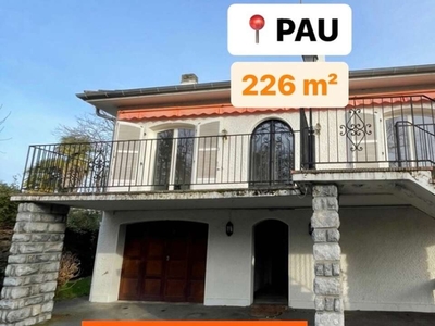 Vente maison 7 pièces 226 m² Pau (64000)