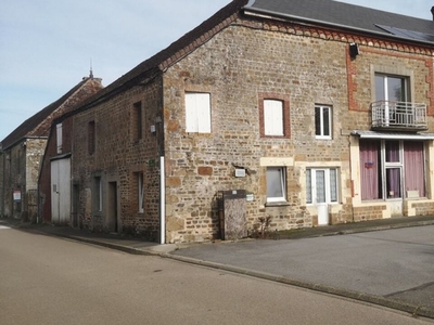 Vente maison 12 pièces 380 m² Lougé-sur-Maire (61150)