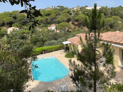 Vente maison 5 pièces 138 m² Sainte-Maxime (83120)