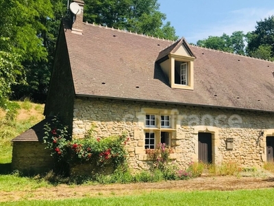 Vente maison 5 pièces 154 m² Mornay-sur-Allier (18600)
