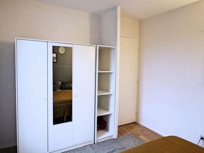 à Levallois-perret: 1 pièce, 10 m², Levallois-Perret