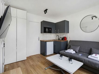 Location appartements à Paris: 1 pièce, 14 m²
