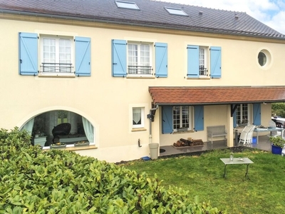 Vente maison 7 pièces 213 m² Coulommiers (77120)