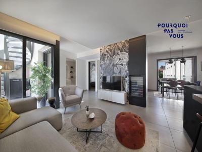 Appartement de luxe de 2 chambres en vente à Caluire-et-Cuire, France