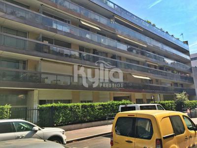 Appartement de 3 chambres de luxe en vente à Boulogne-Billancourt, France