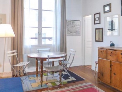 Appartement T2 rustique à louer dans le 6ème arrondissement de Paris
