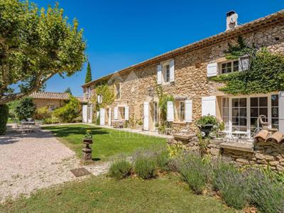 Maison de campagne de luxe de 14 pièces en vente Robion, Provence-Alpes-Côte d'Azur