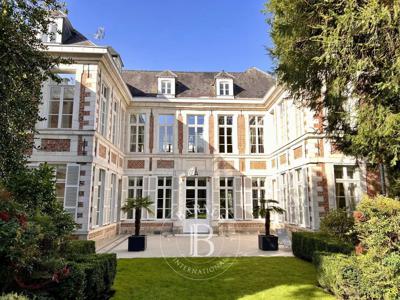 Maison de 6 chambres de luxe en vente à Lille, Hauts-de-France
