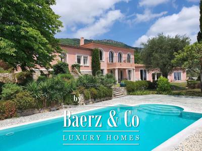 Villa de luxe de 12 pièces en vente 06740, Châteauneuf-Grasse, Alpes-Maritimes, Provence-Alpes-Côte d'Azur