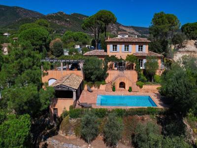 Villa de luxe de 5 pièces en vente Le Plan-de-la-Tour, Provence-Alpes-Côte d'Azur