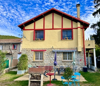 Charmante résidence de deux appartements avec jardin à Vernet-les-Bains