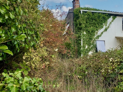 Jolie maison ancienne avec jardin dans un hameau