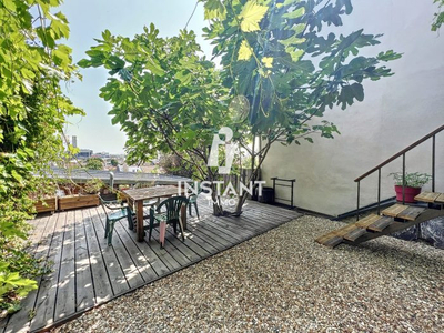 Maison atypique avec studio indépendant et une vue exceptionnelle aux Portes de Paris