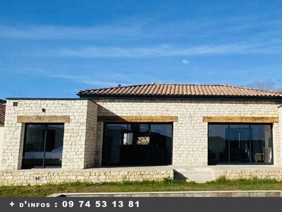 Maison de luxe de 3 chambres en vente à Bagnols-sur-Cèze, France