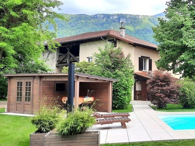 10 room luxury House for sale in Grenoble, France
