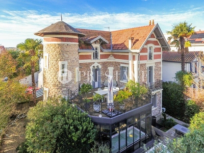 Villa de luxe de 9 pièces en vente Bayonne, Nouvelle-Aquitaine