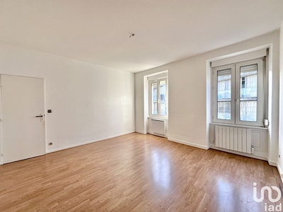 Appartement 3 pièces de 65 m² à Mulhouse (68200)