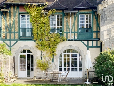 Maison 5 pièces de 109 m² à Vieux-Moulin (60350)