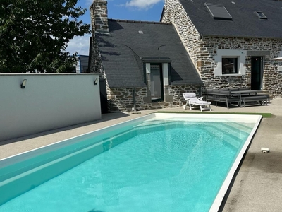 Maison 6 pièces de 183 m² à Baguer-Morvan (35120)