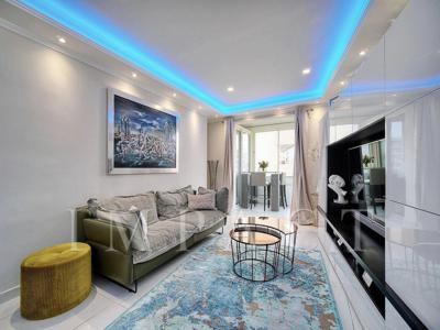 2 bedroom luxury Flat for sale in Cannes, French Riviera