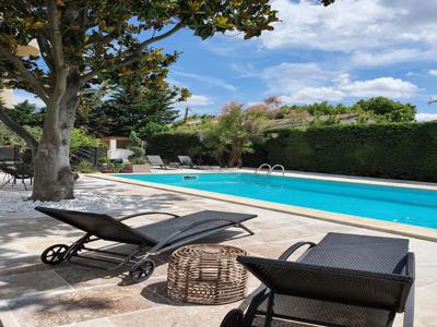 Villa de 8 pièces de luxe en vente Raphèle-lès-Arles, Provence-Alpes-Côte d'Azur