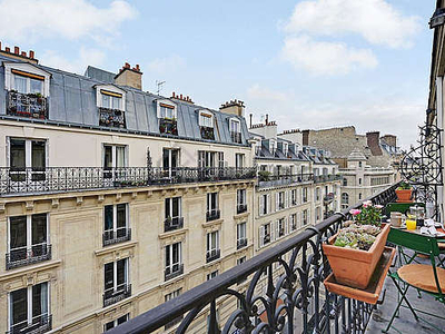 Appartement 2 chambres meublé avec terrasse et ascenseurPlace des Vosges (Paris 4°)