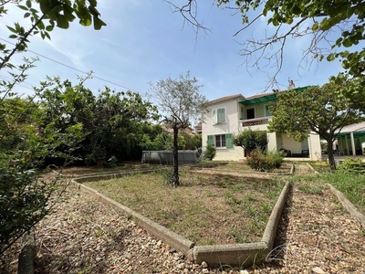 Dpt Var (83), à vendre HYERES maison P7 de 174,45 m² - Terrain de 757,00 m²