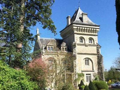 Castle for sale - Niort, Nouvelle-Aquitaine