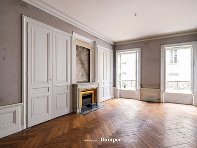 Appartement de luxe de 4 pièces en vente à Lyon, France